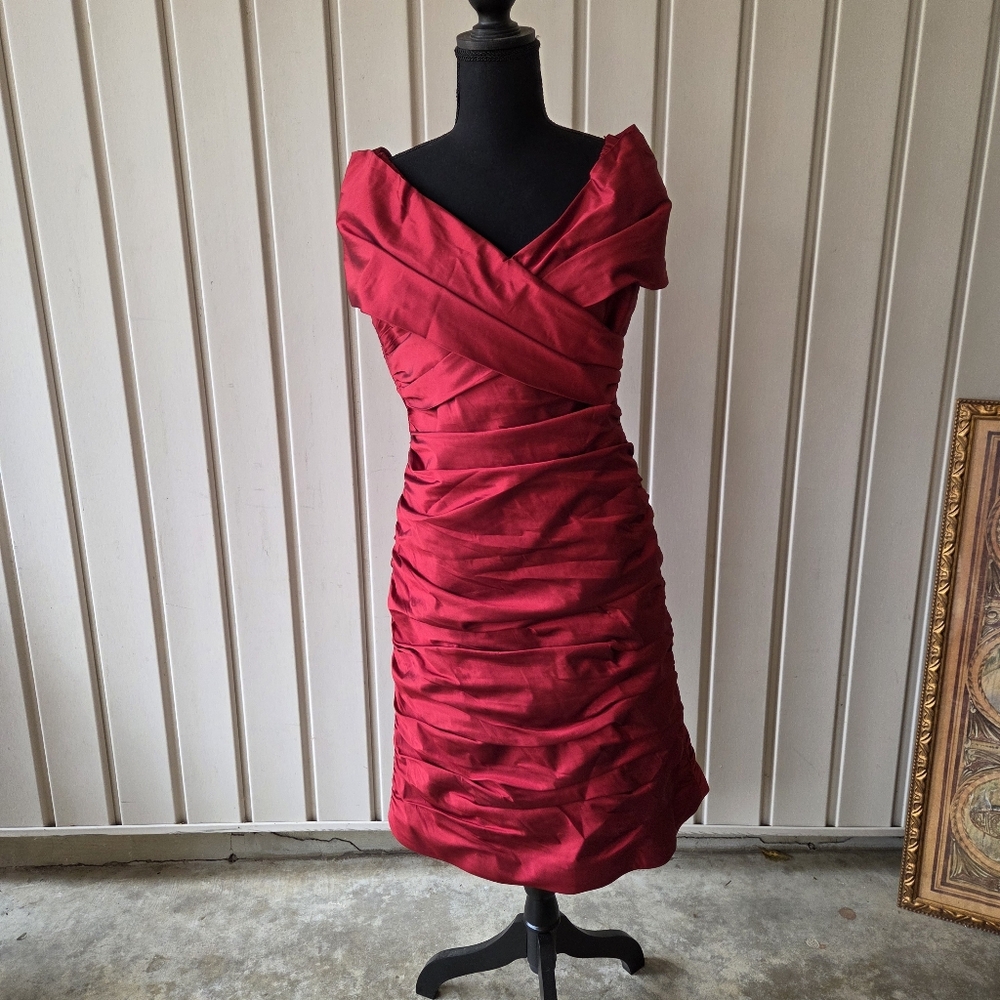 André Oliver Cocktail Dress Rouching Flattering Holiday Red! Size 10